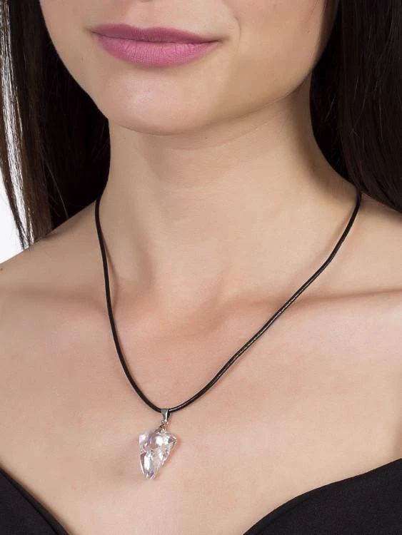 колие с камъни swarovski