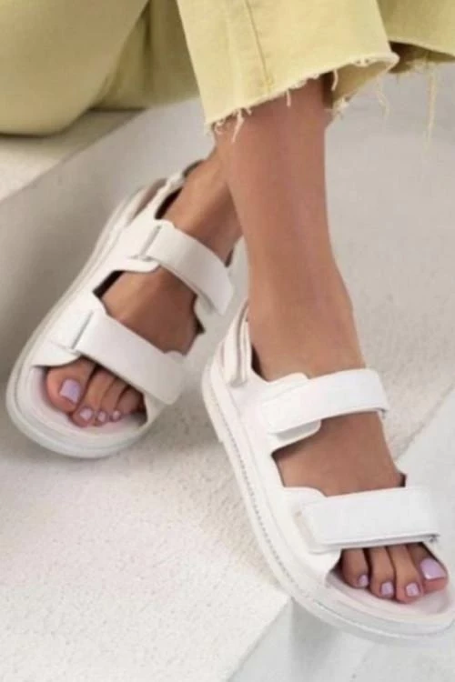 Дамски ежедневни сандали