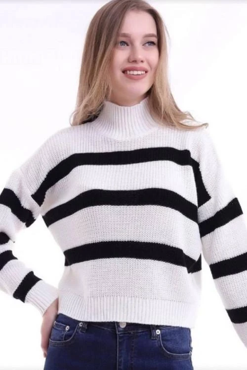 Дамски пуловер с поло яка