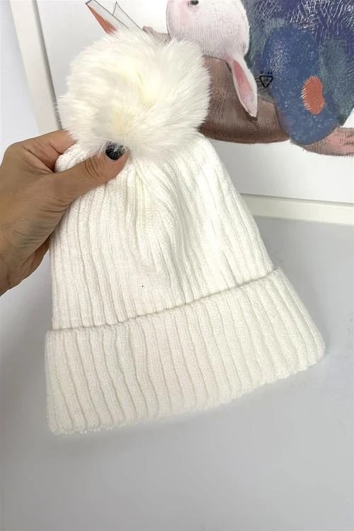 Caciula pentru fetite de la 2 pana la 4 ani