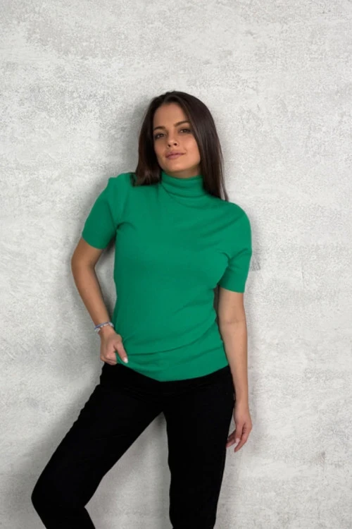 Κοντομάνικες μπλούζες