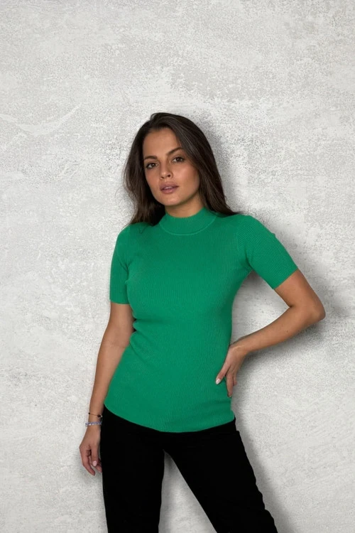 Дамска блуза с къс ръкав