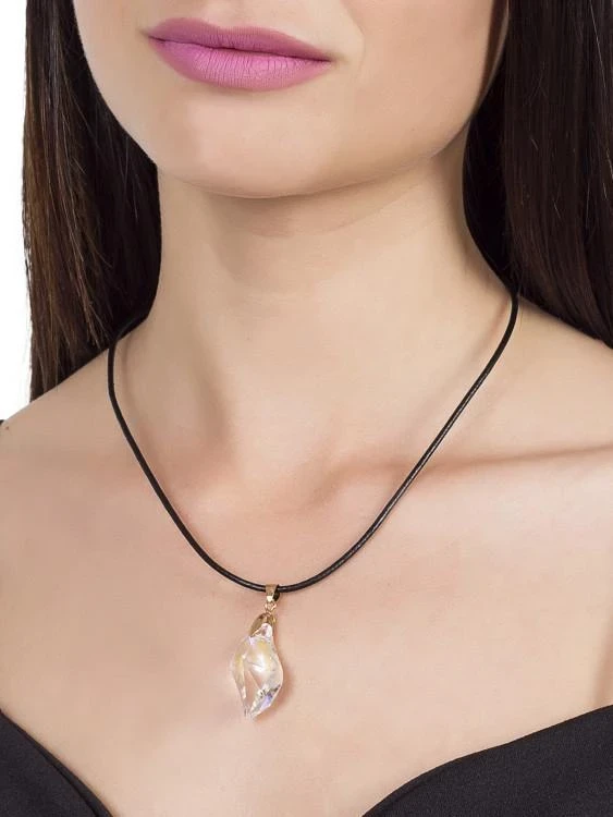 Дамско колие с висулка кристал- swarovski