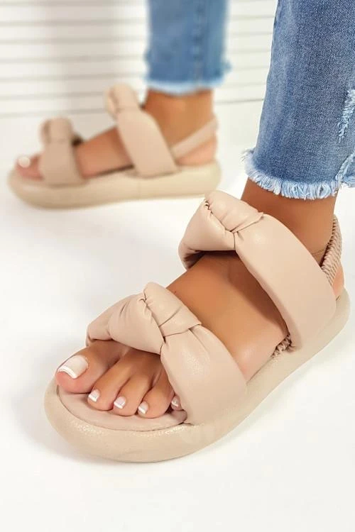 Дамски сандали с ефектен дизайн