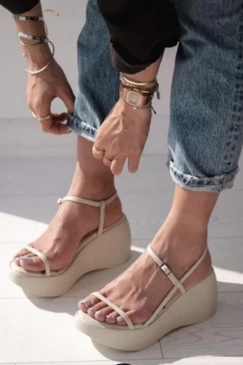 Дамски ежедневни сандали