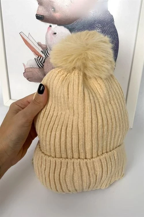 Caciula pentru fetite de la 2 pana la 4 ani