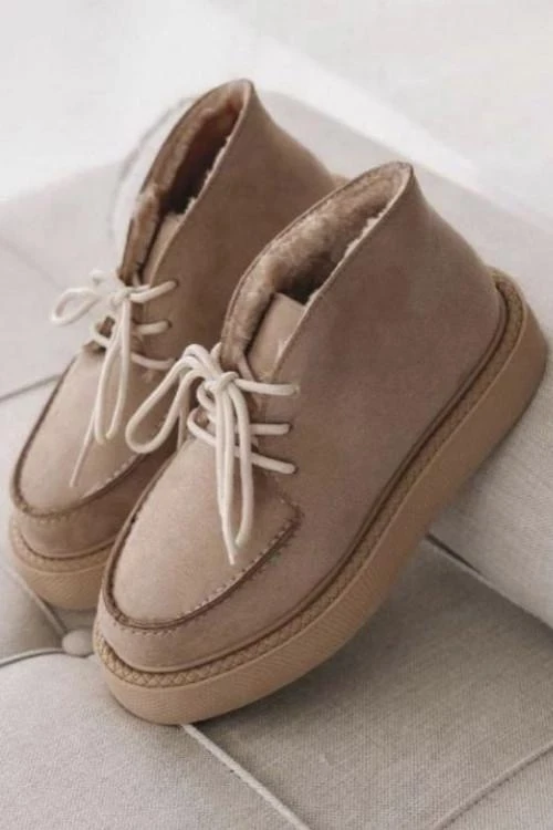 Дамски обувки с връзки