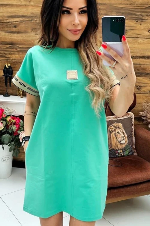 Dresses with short sleeves