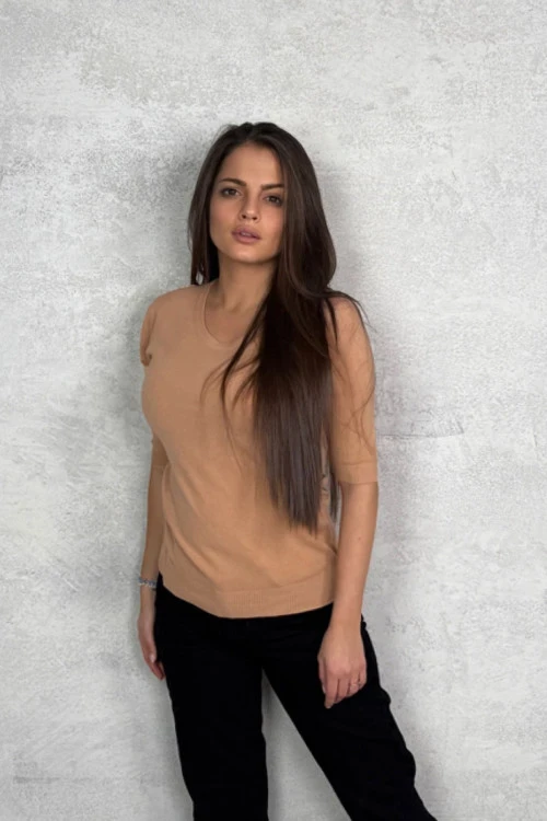 Дамска блуза с къс ръкав