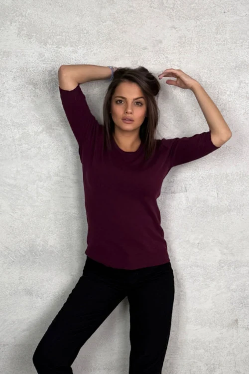 Дамска блуза с къс ръкав