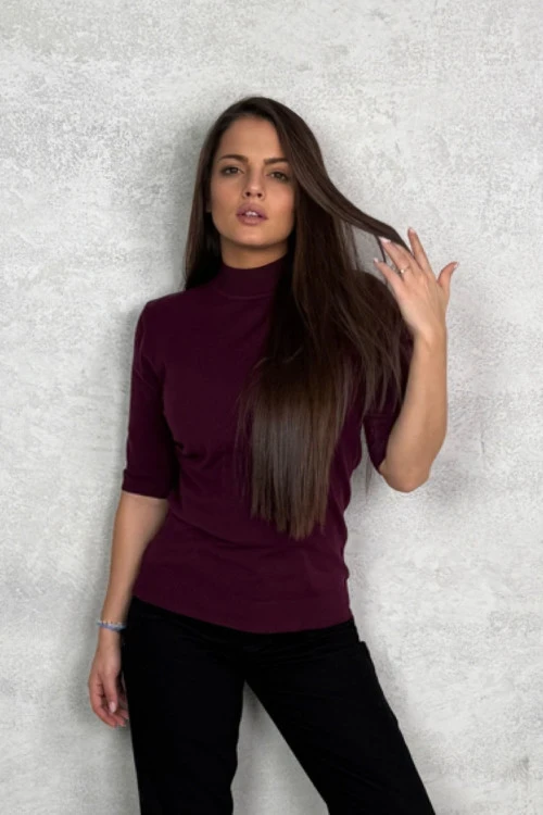 Дамска блуза с къс ръкав и поло яка