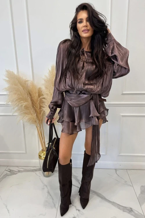 Дамска рокля с дълъг рълав