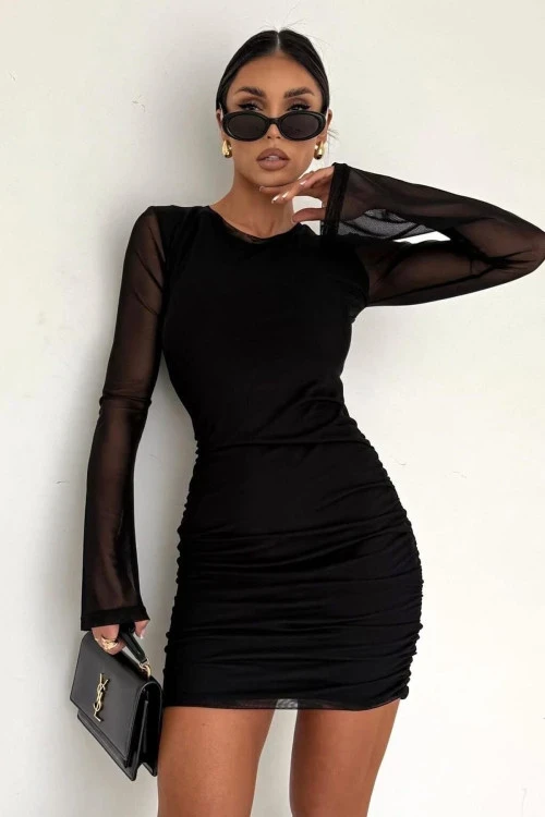 Дамска рокля с тюлени ръкави