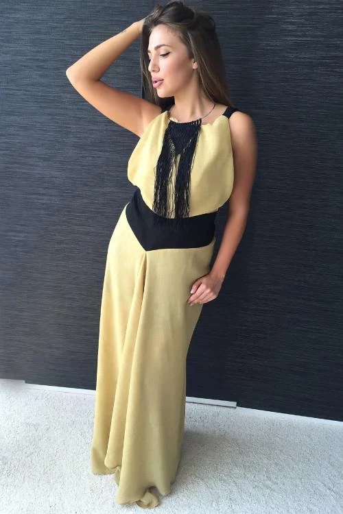 Дамска дълга рокля с гол гръб със сребрист блясък 