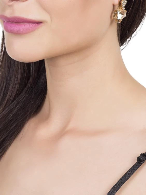 Дамски обеци с камъчета