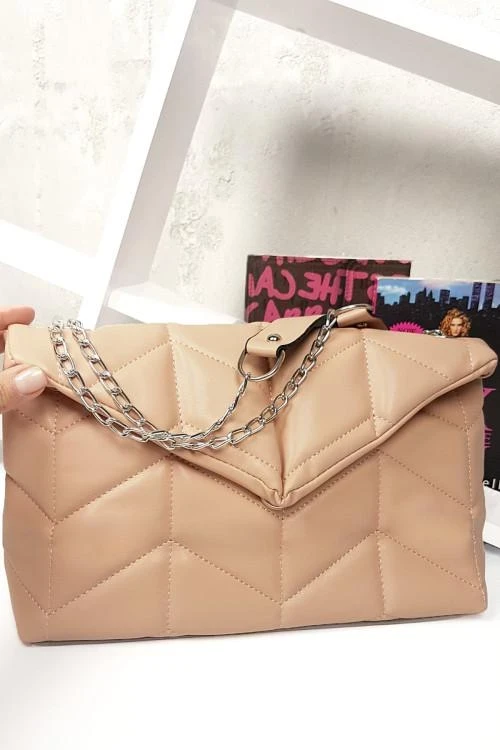 Дамска чанта с метална презрамка