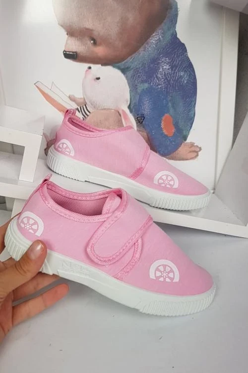 Tenisky, tenisky a gumáky