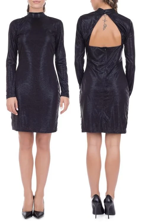 Къса дамска рокля с гол гръб