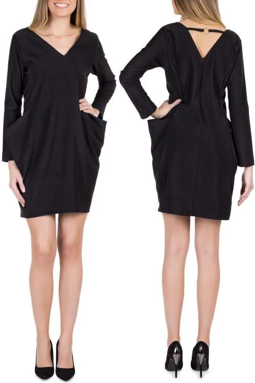 Дамска рокля с дълъг ръкав и интересен гръб