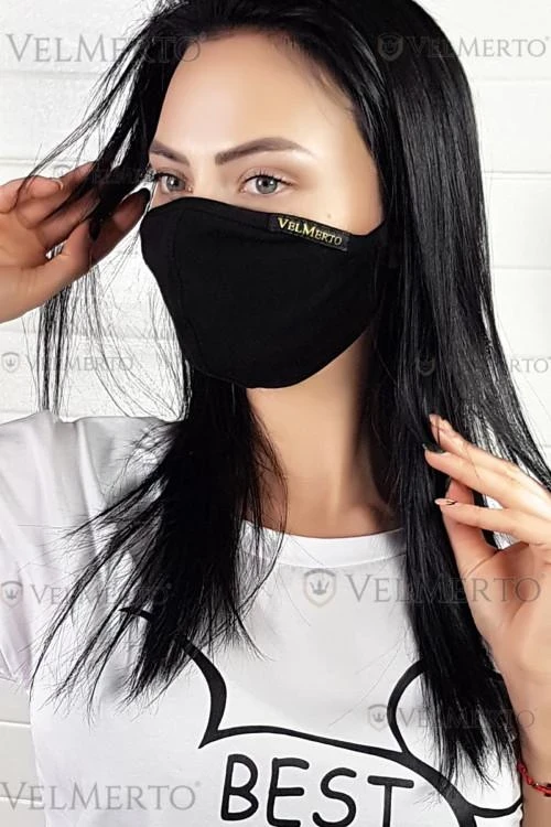 Дизайнерски аксесоар с вътрешен джоб, предназначен за филтър, или марля.Изработена е от висококачествен орга