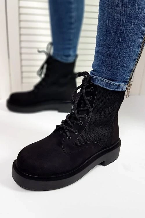 Дамски боти с връзки