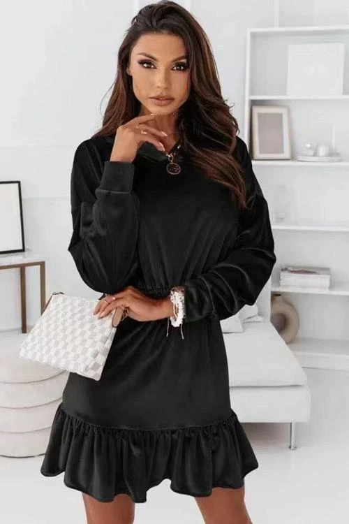 Дамска рокля с дълъг ръкав