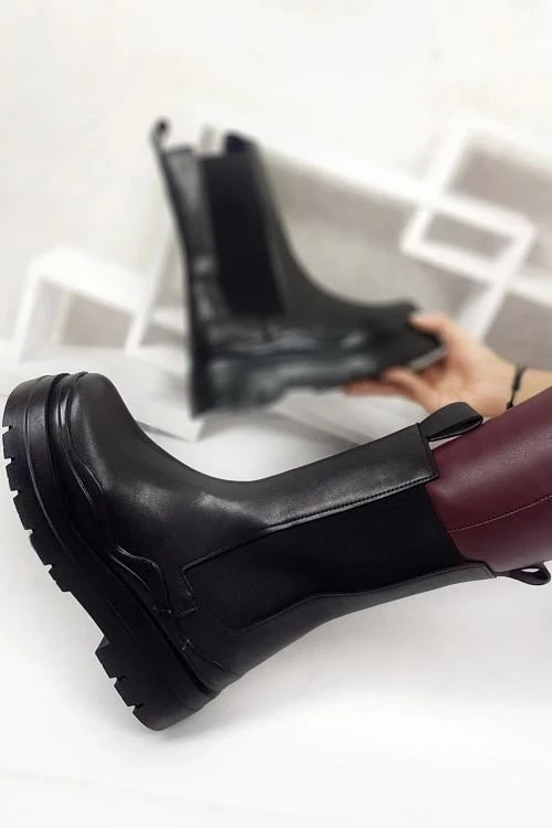 Дамски боти с дебела подметка