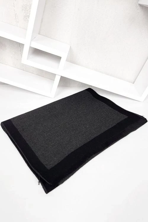 Мъжки шал с изчистен дизайн