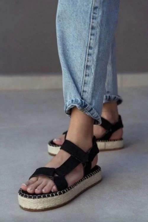 Дамски ежедневни сандали