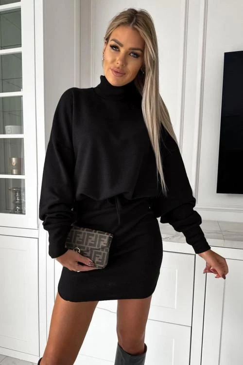 Дамска рокля с поло яка