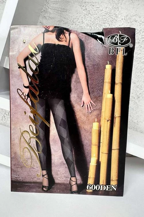 Дамски фигурален чорапогащник 