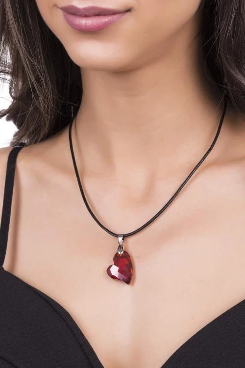 Дамско колие с висулка