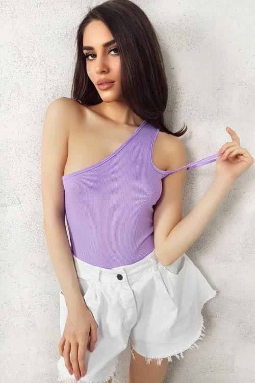 Дамско боди с изчистен десен