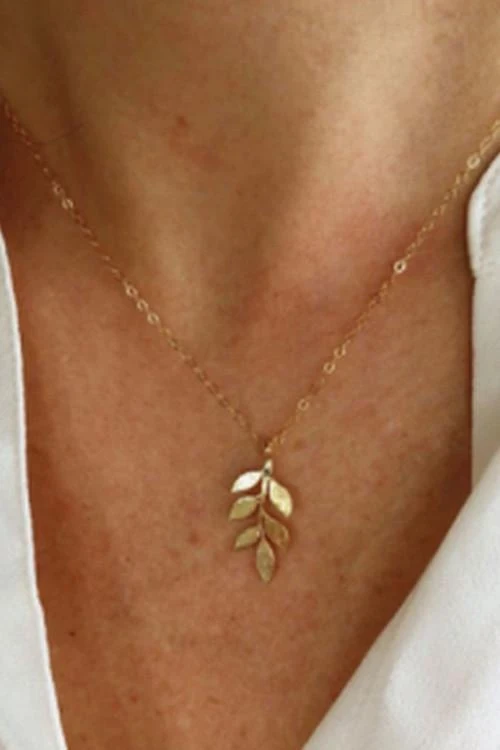 колие с камъни swarovski