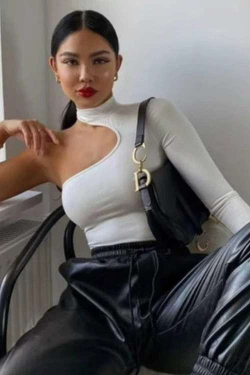 Дамска блуза с ефектен дизайн