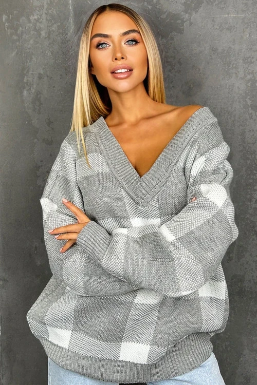 Ženski pulover z globokim izrezom