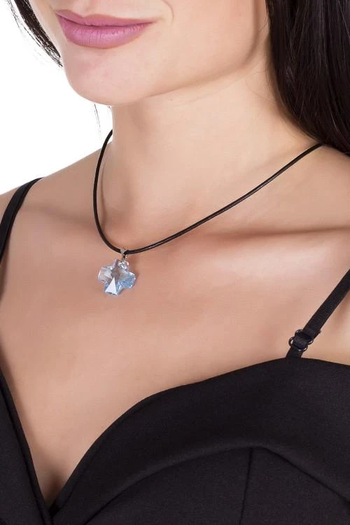 колие с камъни swarovski