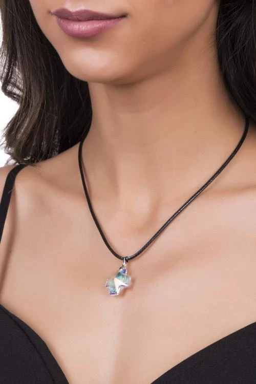 Дамско колие с висулка