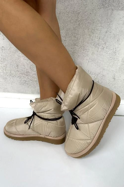 Дамски боти с връзки