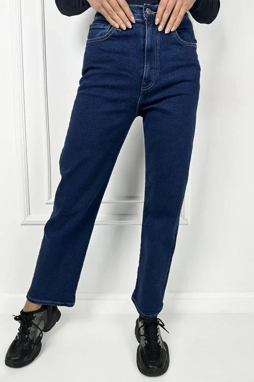 Дамски прави дънки