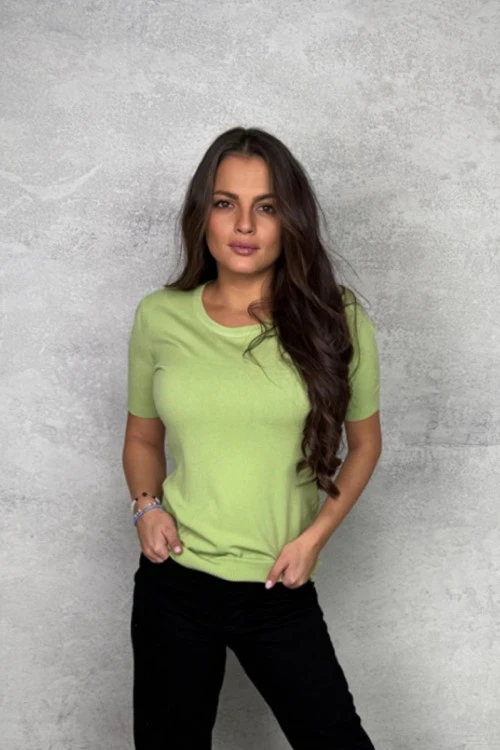 Дамска блуза с къс ръкав