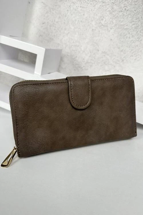 Дамско портмоне с цип и тик-так копче