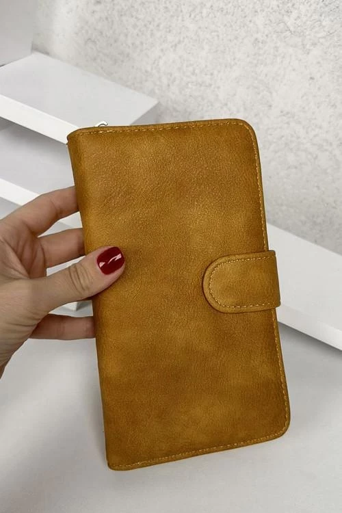 Дамско портмоне с цип и тик-так копче