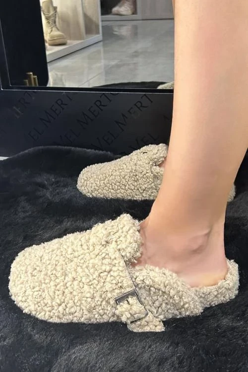 Ženske kućne papuče sa kopčom