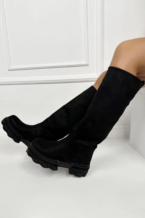 Дамски велурени ботуши