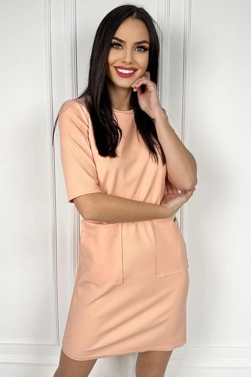 Дамска рокля с къс ръкав и джобове