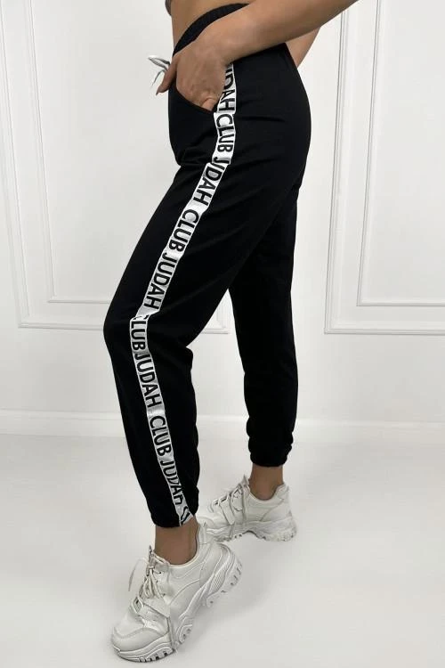 Womens sports pants with links