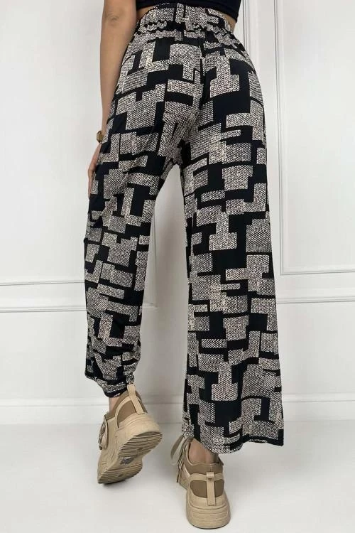 Women's pants with geometric motifs