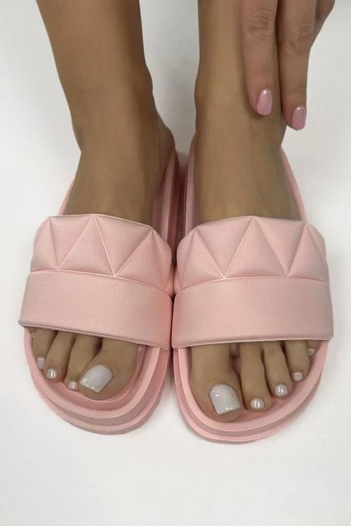 Women's flip-flops with a gripper sole
