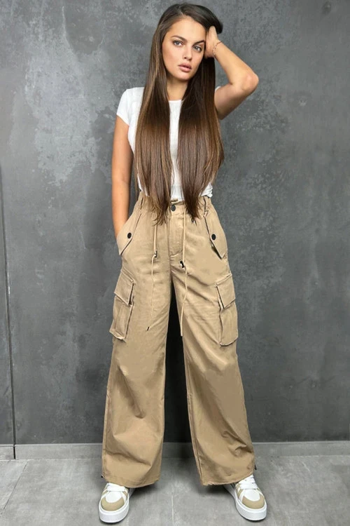 Women's trousers with pockets